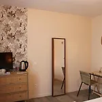 Oda ve Kahvaltı D'hotes Le Domaine De La Marniere