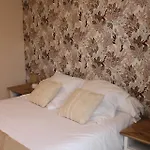 D'hotes Le Domaine De La Marniere Bed and breakfast