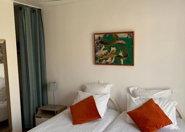 D'hôtes Le Domaine De La Marnière Couette-café 3*