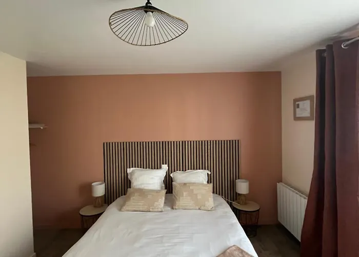 Couette-café D'hôtes Le Domaine De La Marnière 3*